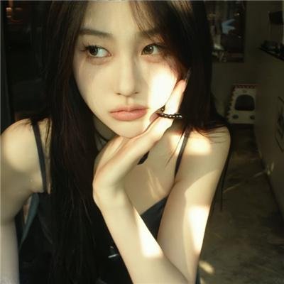 闪婚后，成了满级大佬的心尖宠